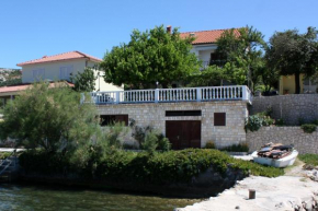 Apartments by the sea Barbat, Rab - 4975